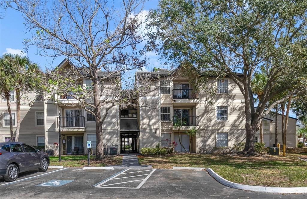 1948 LAKE ATRIUMS CIRCLE UNIT 129