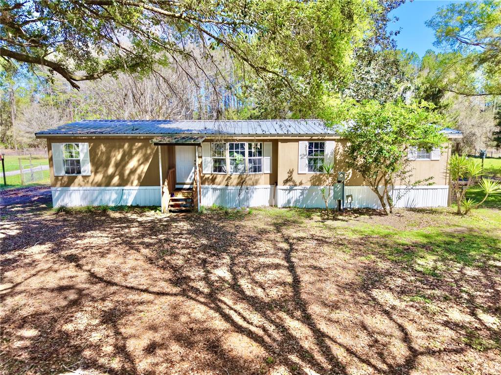 7494 GORDON LOOP, BROOKSVILLE, FL — photo 2 of 26