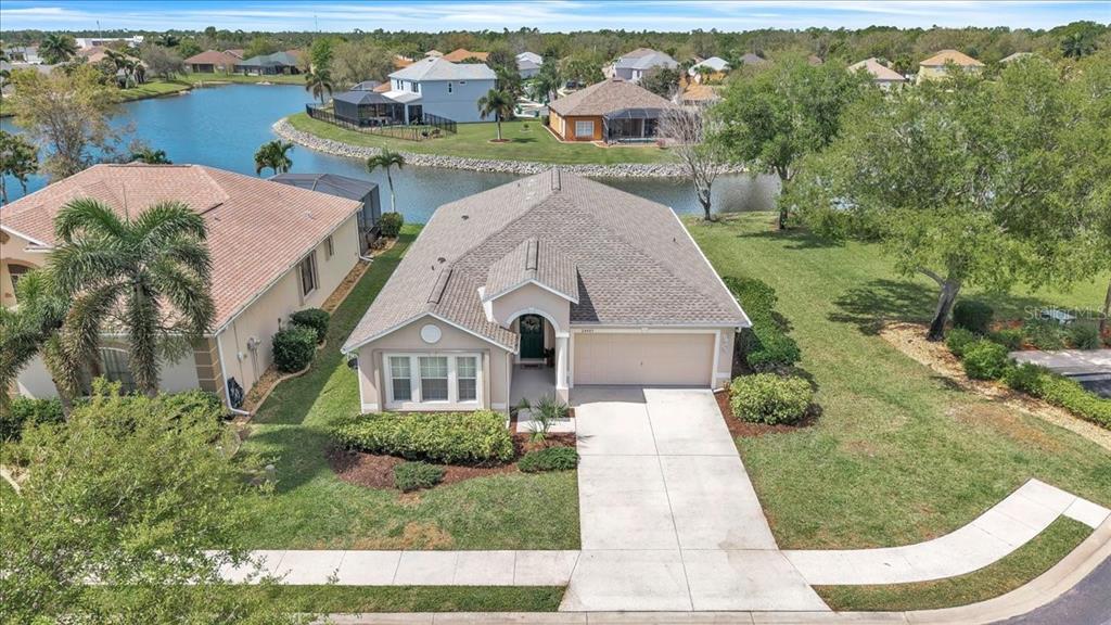 24483 LAKESIDE MANOR
