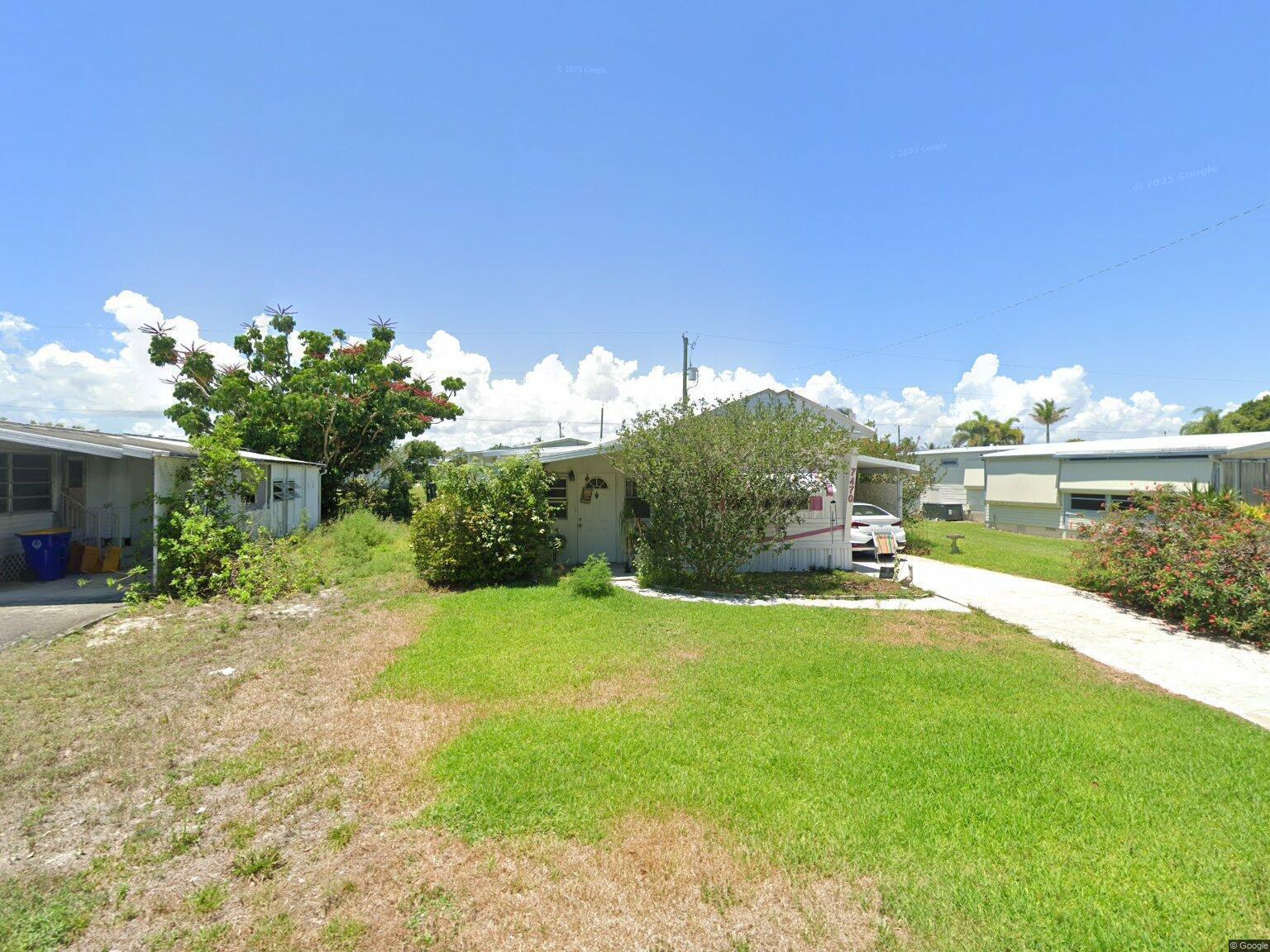 7470 SE Eagle Avenue, Hobe Sound FL 33455