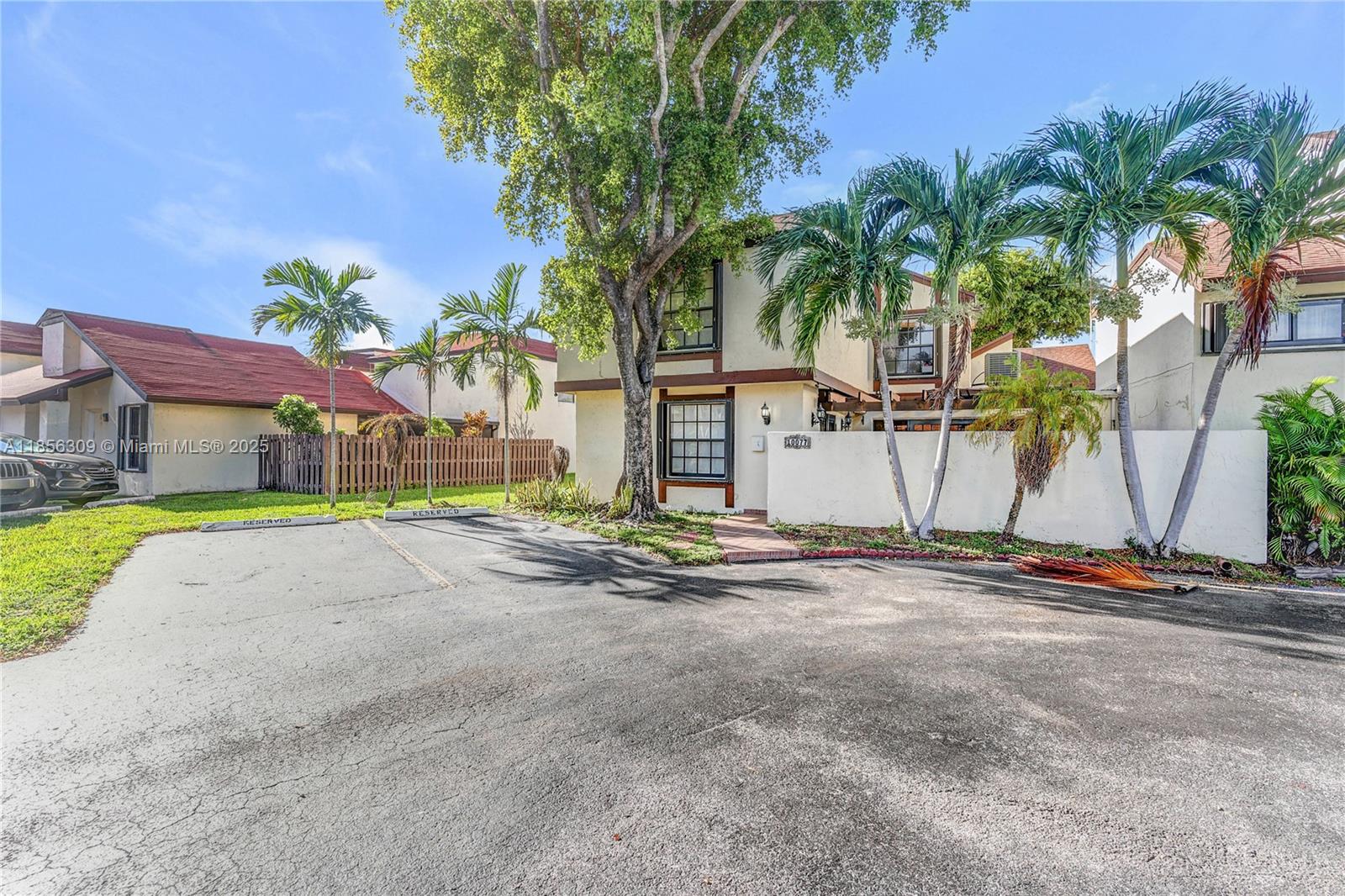 10077 NW 5th Ter # 10077, Miami FL 33172