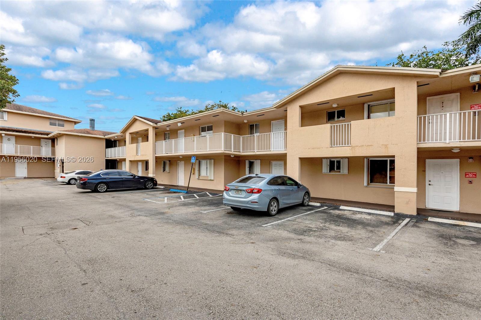 7785 W 30th Ct # 104, Hialeah FL 33018