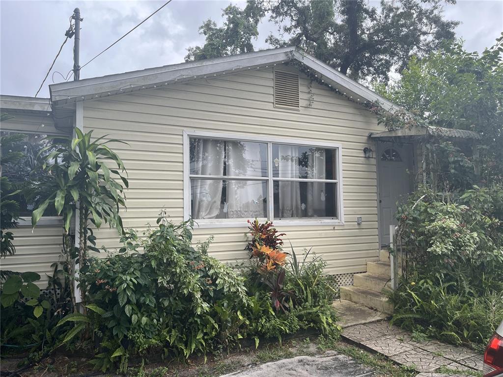 1127 AUBURN STREET