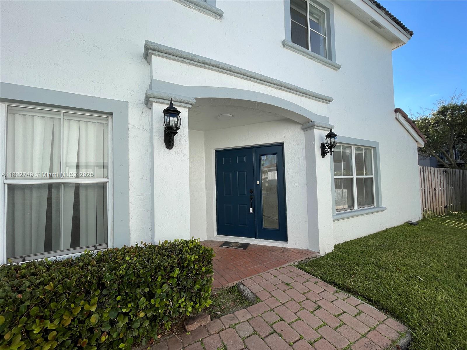 11530 NW 48th Ter, Doral FL 33178