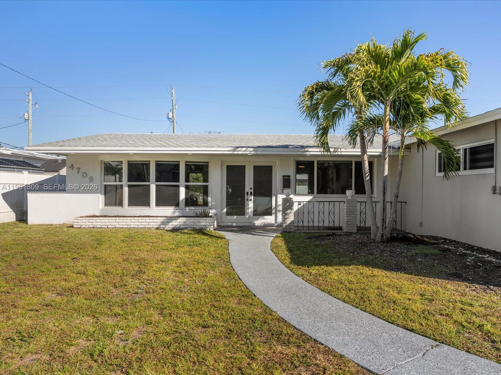 4709 Washington St, Hollywood FL 33021