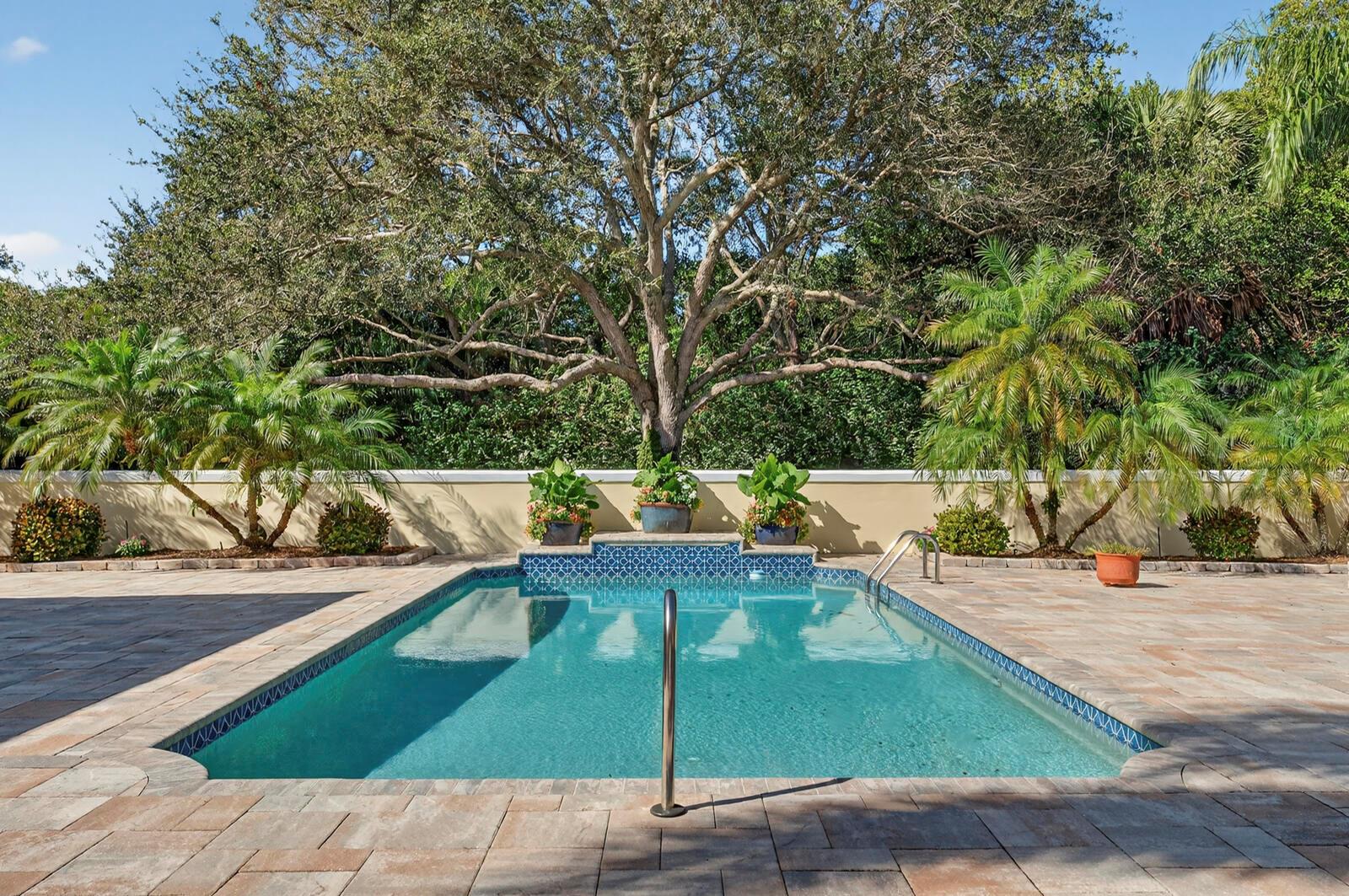 104 Hidden Oak Lane, Indian River Shores FL 32963