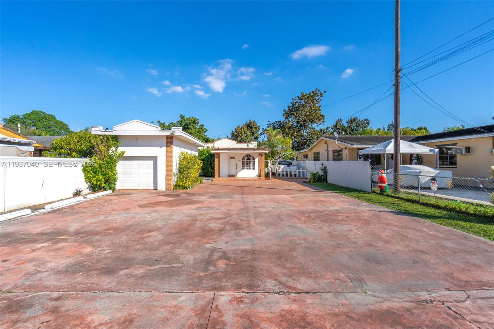 2007 SW 60th Ave, Miami FL 33155