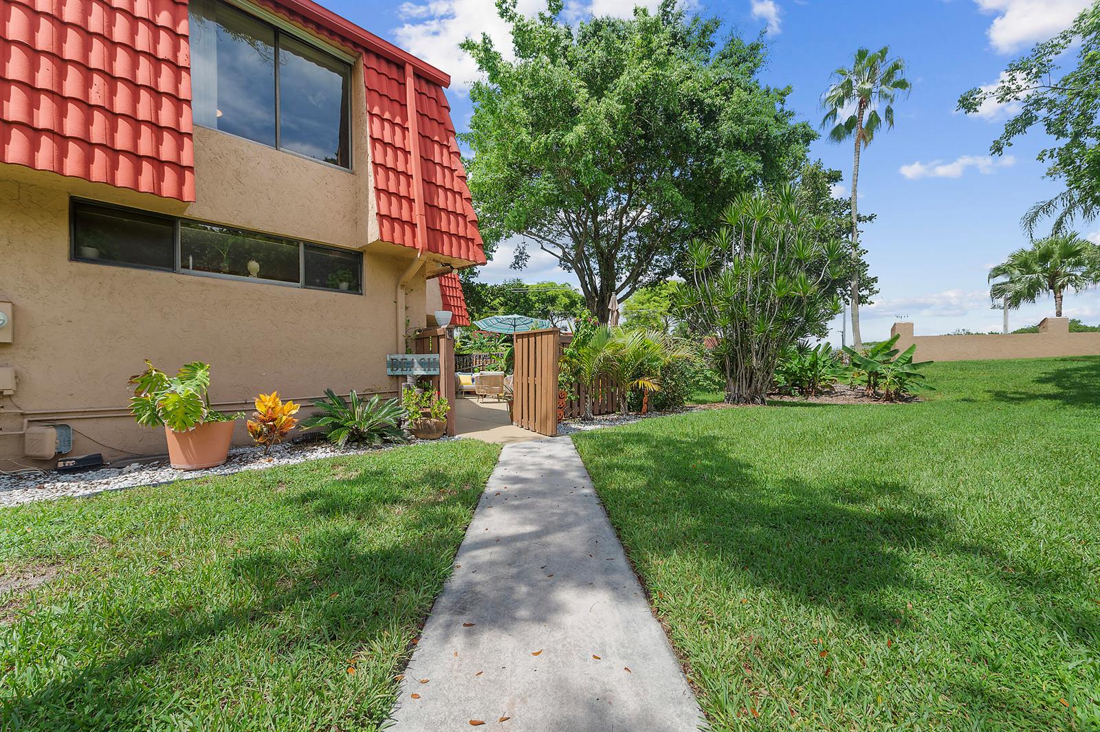 8141 Severn Drive # B, Boca Raton FL 33433