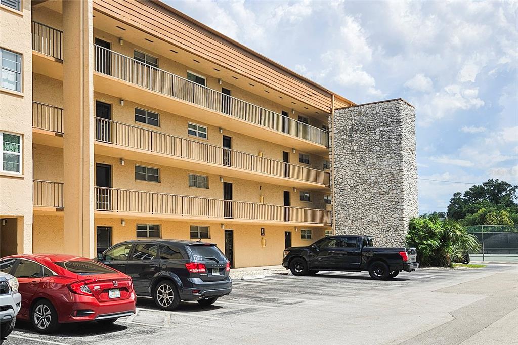 5820 N CHURCH AVENUE UNIT 463