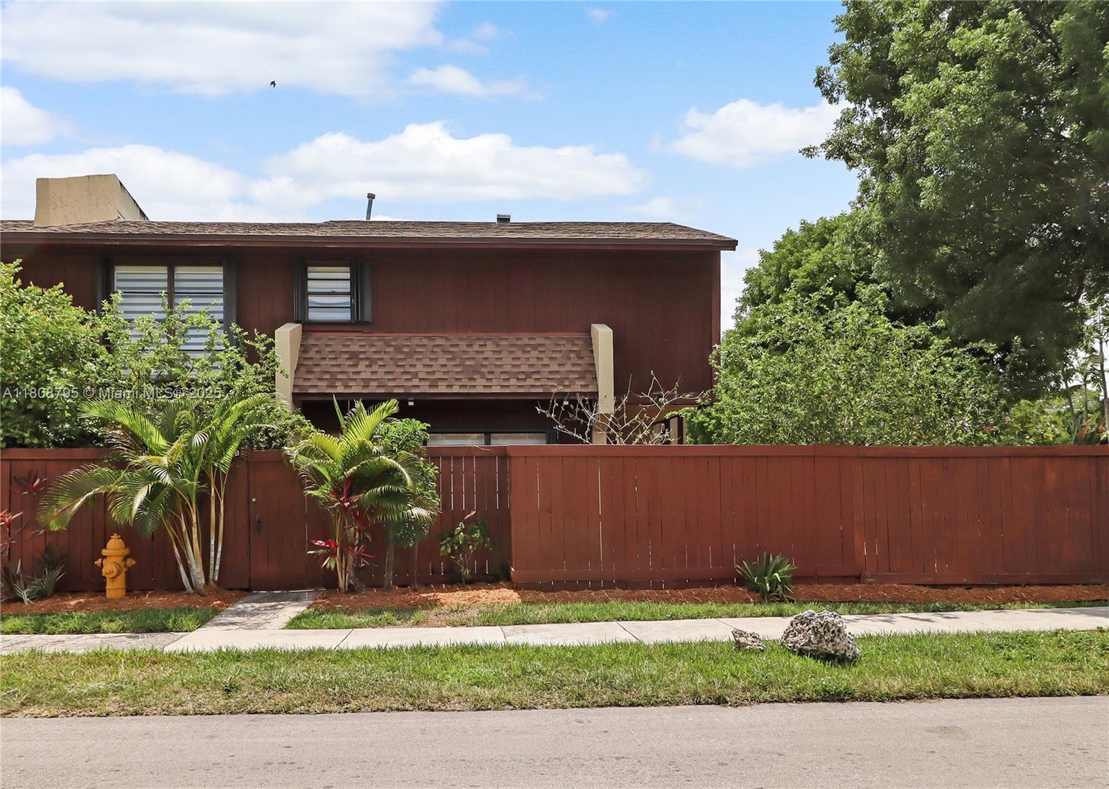 6977 SW 115th Pl # B33, Miami FL 33173