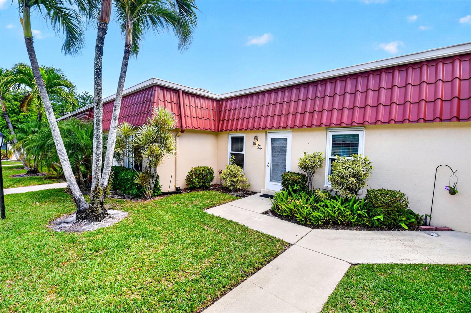 260 Cape Cod Circle, Lake Worth FL 33467