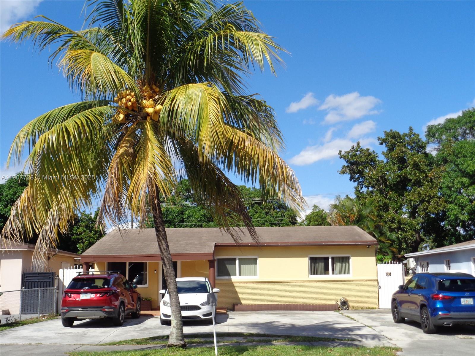 385 E 56th St, Hialeah FL 33013