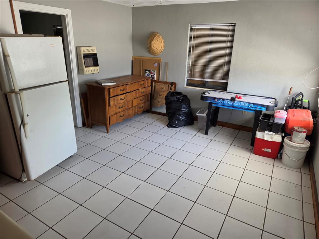 580 BAY ESPLANADE, CLEARWATER BEACH, FL — photo 5 of 18