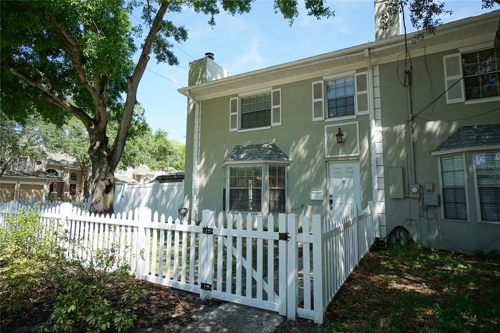 3323 W SWANN AVENUE