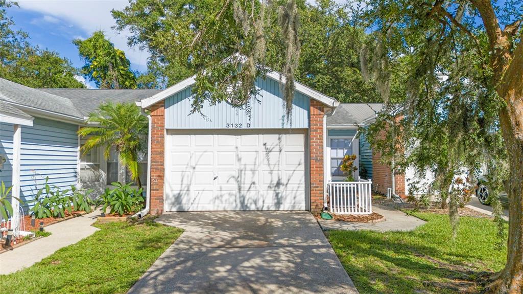 3132 BEECHER DR E