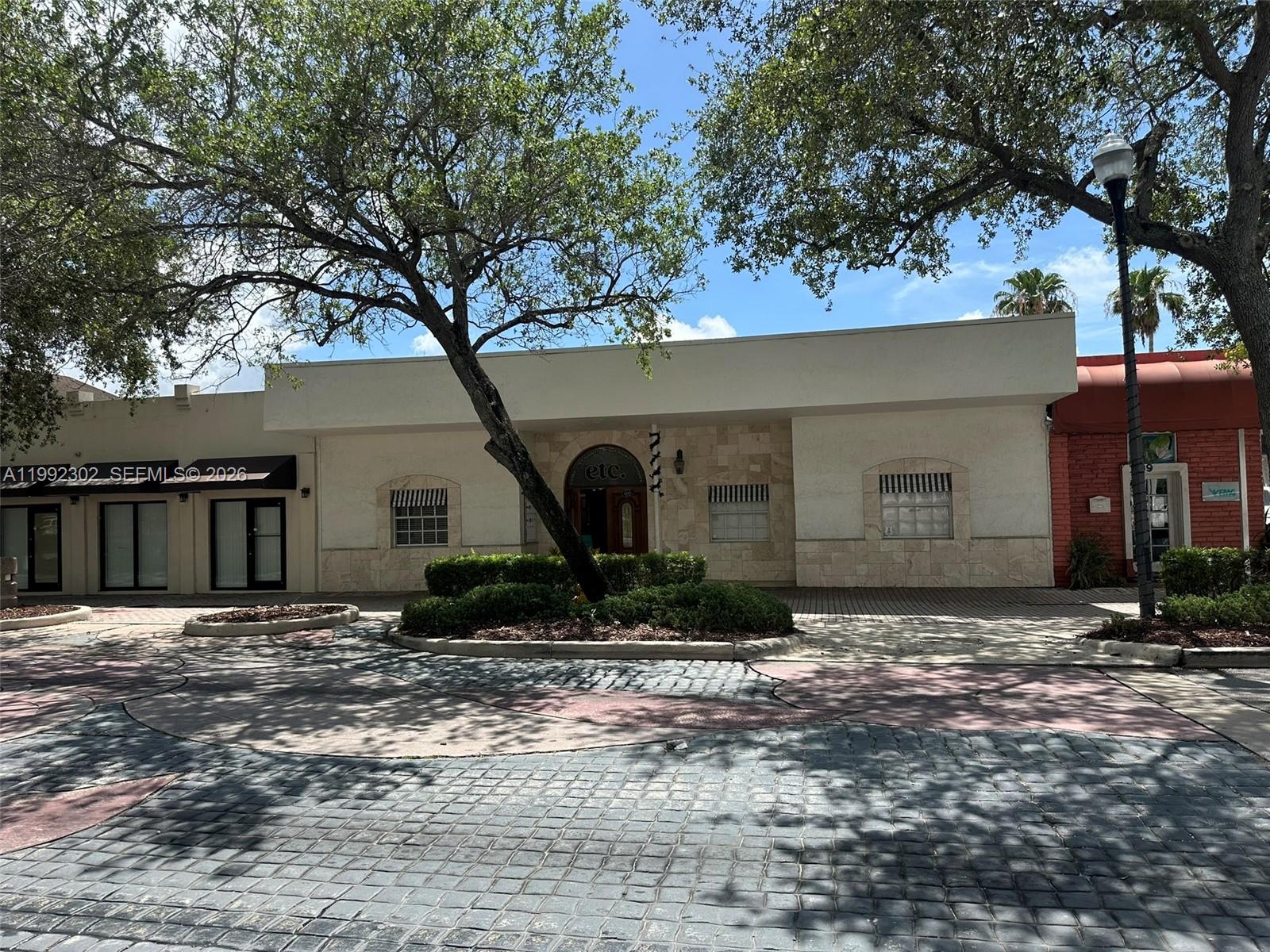 257 N Krome Ave, Homestead FL 33030