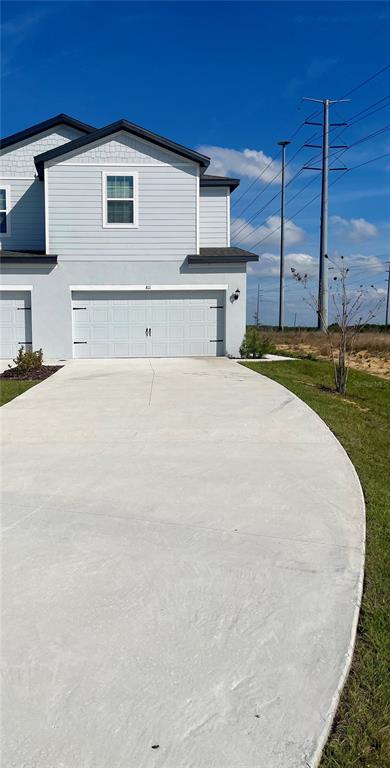 811 POPPY LANE