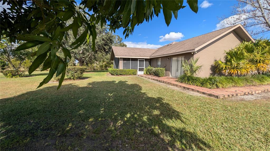 408 LEXINGTON DRIVE, SEBRING, FL — photo 2 of 19