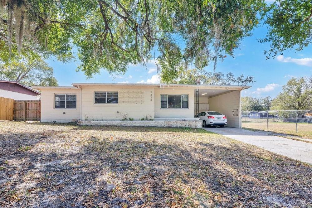 2820 DRAKE DRIVE