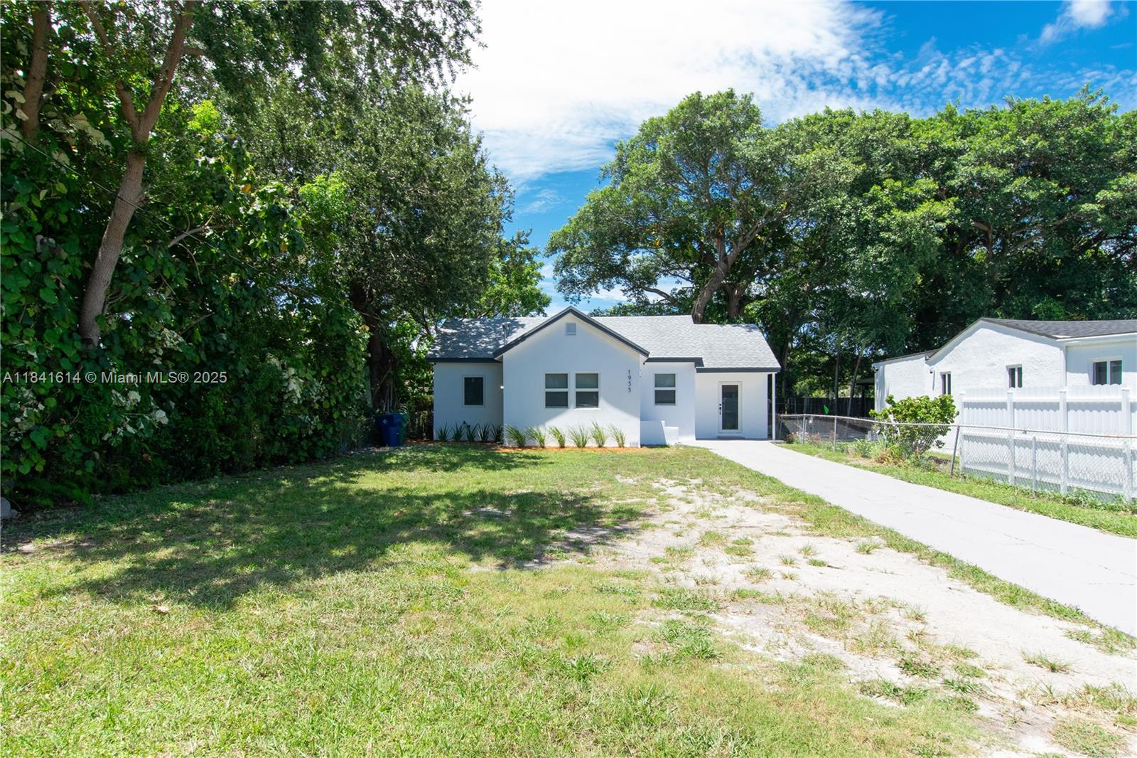 1955 NW 53rd St, Miami FL 33142
