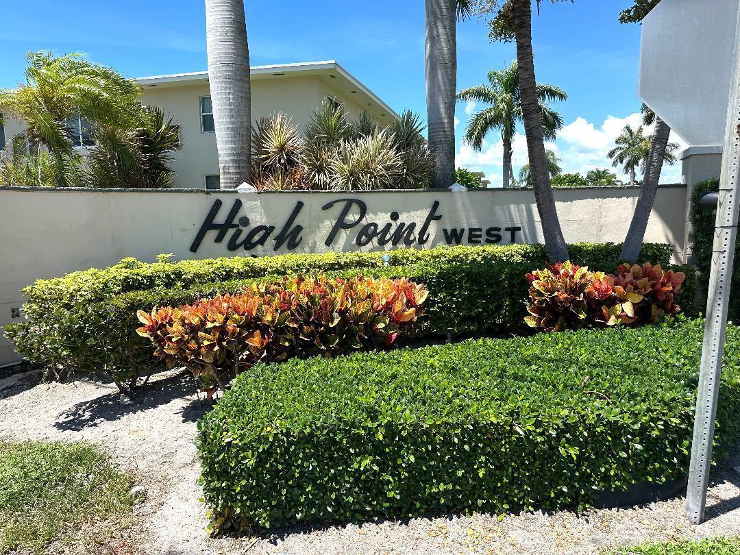 A sign for High Point West stands in front of a building and landscaping — 135 South Boulevard # A, Boynton Beach FL 33435, BOYNTON BEACH, FL