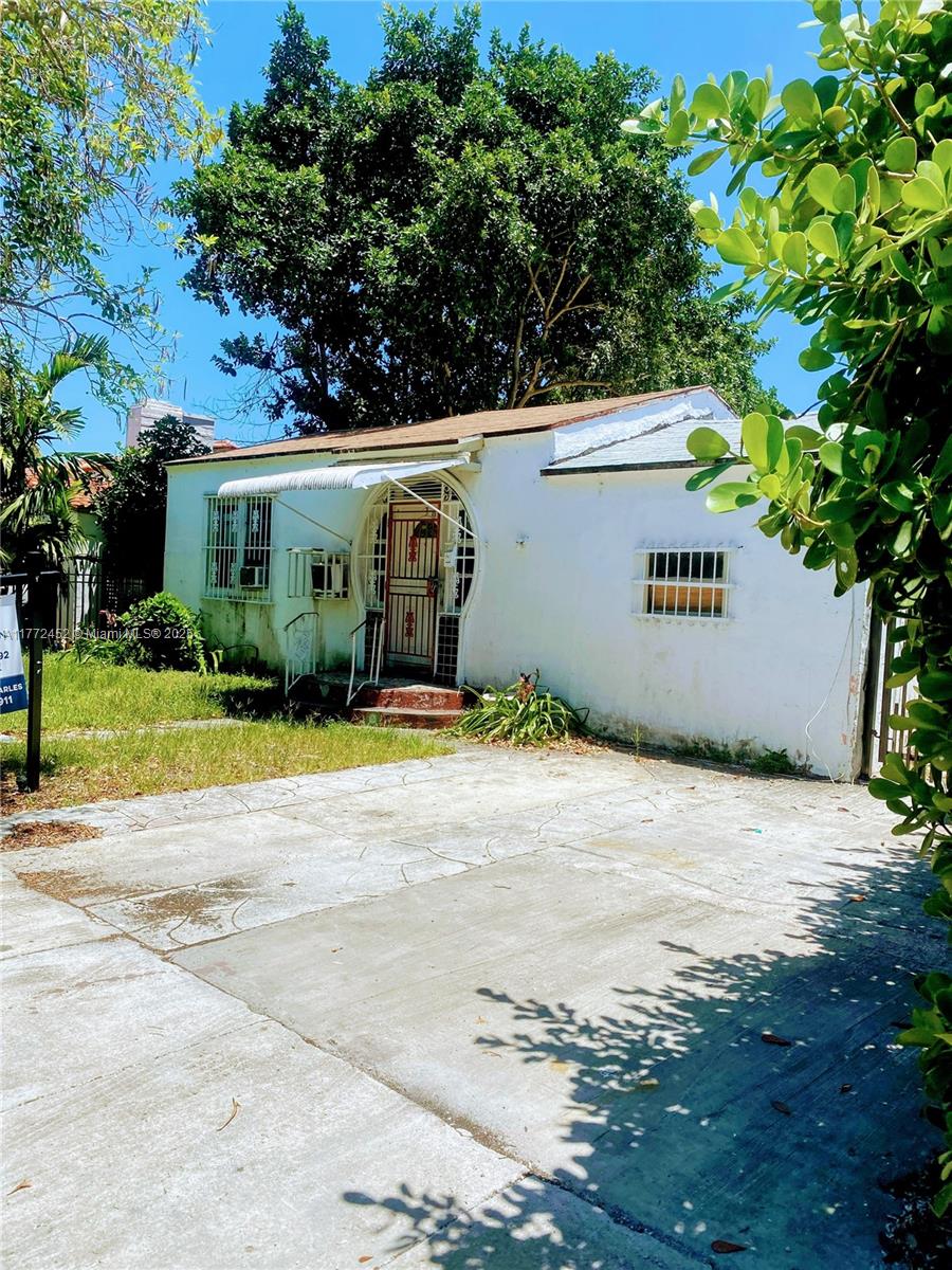 536 NE 74th St, Miami FL 33138