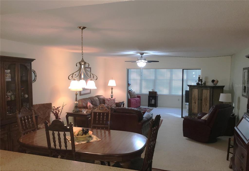 577 LAKESIDE DRIVE, BRADENTON, FL — photo 3 of 22