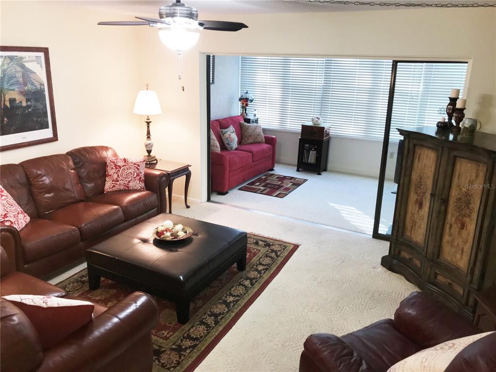 577 LAKESIDE DRIVE, BRADENTON, FL — photo 5 of 22