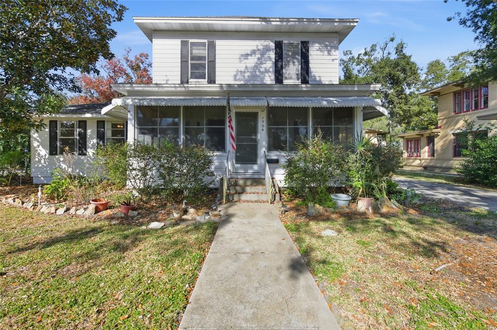 1704 4TH STREET W