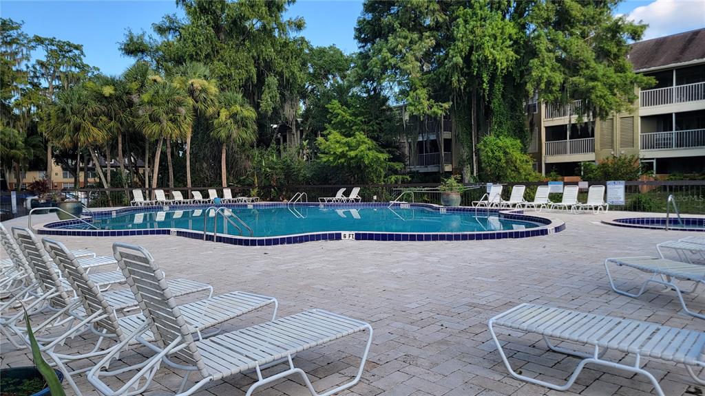 4023 VERSAILLES DRIVE UNIT 4023F