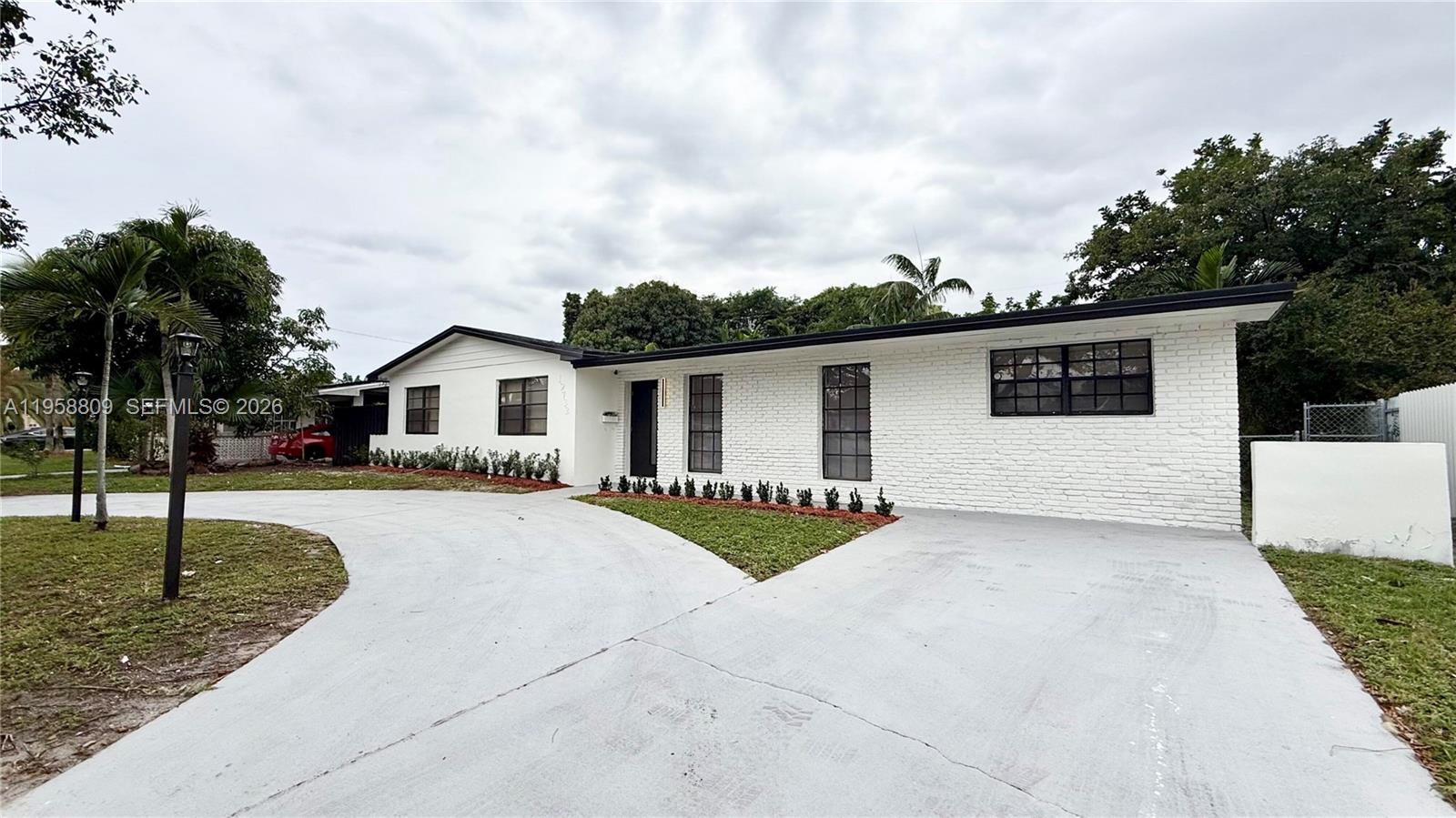 19732 NE 12th Pl, Miami FL 33179