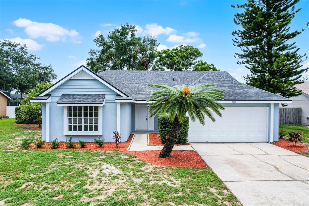 8018 LESIA CIRCLE
