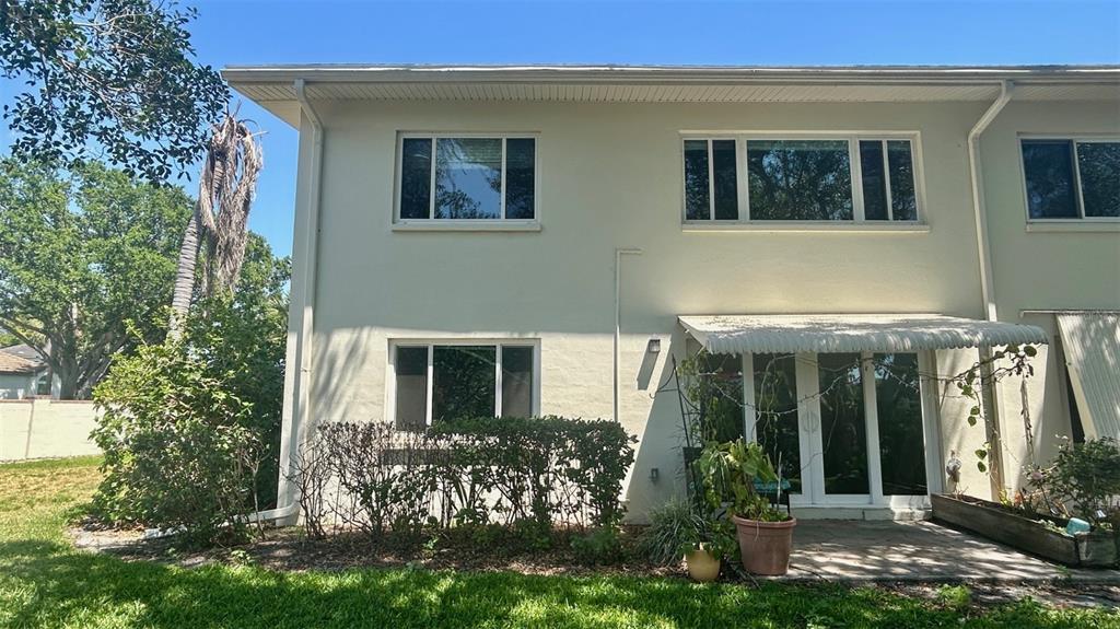 4560 OVERLOOK DRIVE NE UNIT 168