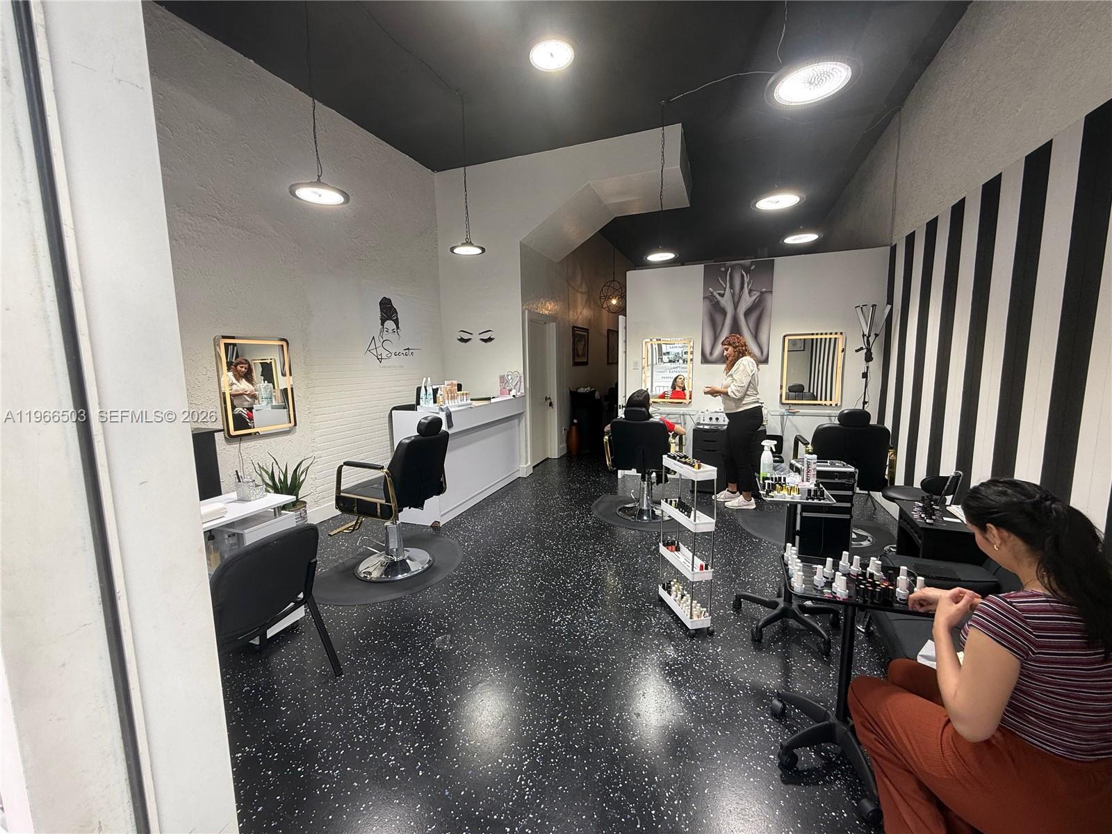 120 S Dixie Hwy, West Palm Beach FL 33401