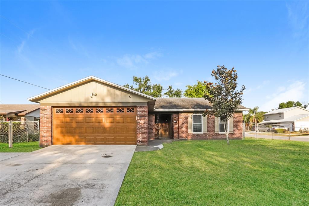 1705 DANA PLACE
