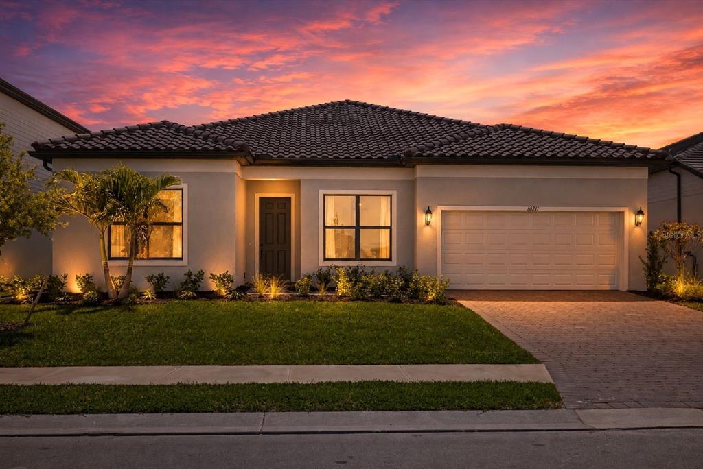 16211 HIDDEN OAK LOOP
