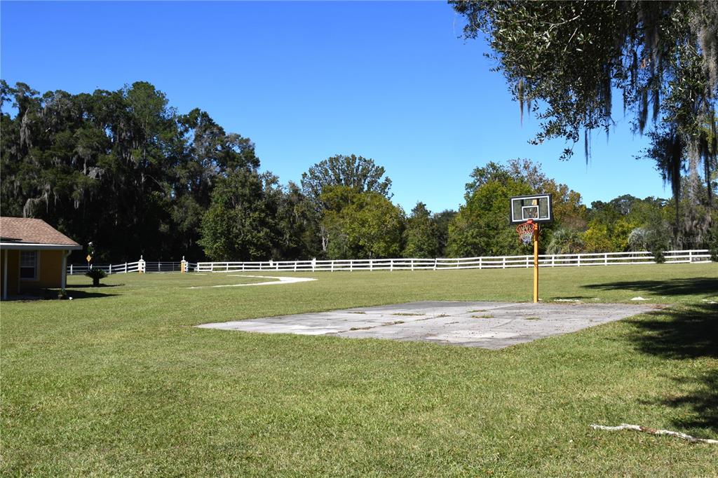 3105 SE 29TH BOULEVARD, GAINESVILLE, FL — photo 4 of 30