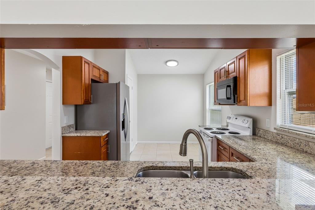 5272 LONESOME DOVE DRIVE, KISSIMMEE, FL — photo 4 of 22