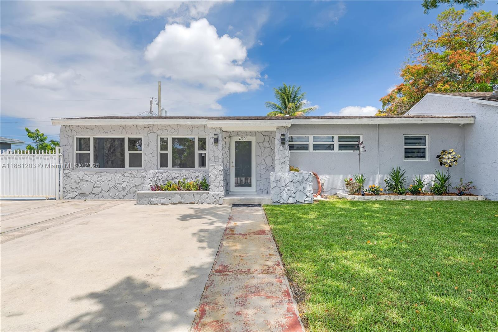 17201 NW 37th Ave, Miami Gardens FL 33056