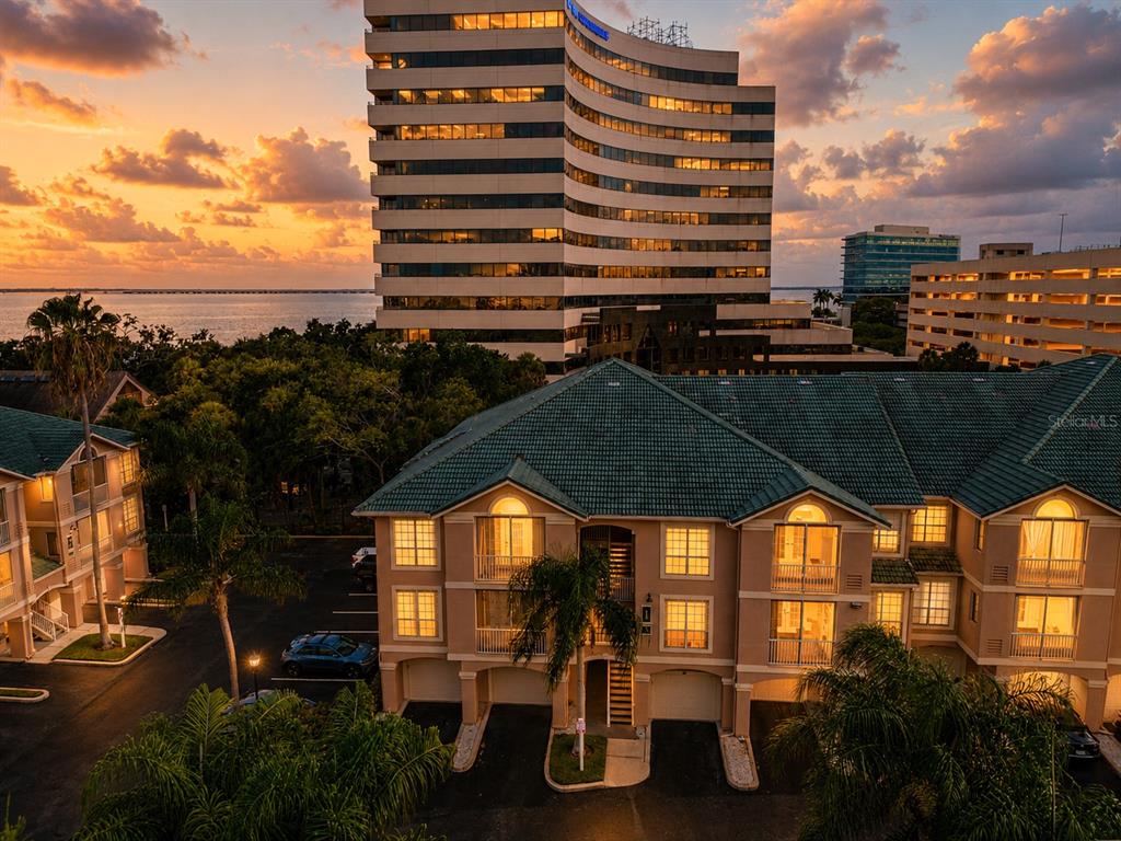 1203 BAY CLUB CIRCLE UNIT 1203