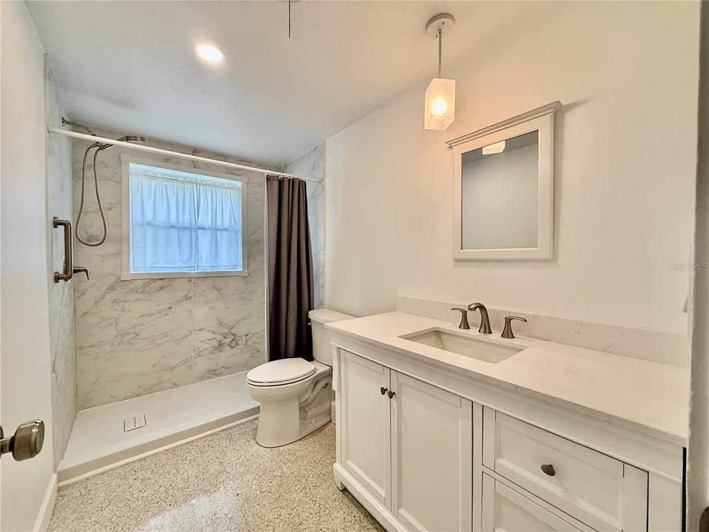 8228 CONSTANCE DRIVE, SARASOTA, FL — photo 3 of 22