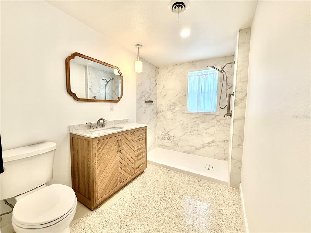 8228 CONSTANCE DRIVE, SARASOTA, FL — photo 4 of 22