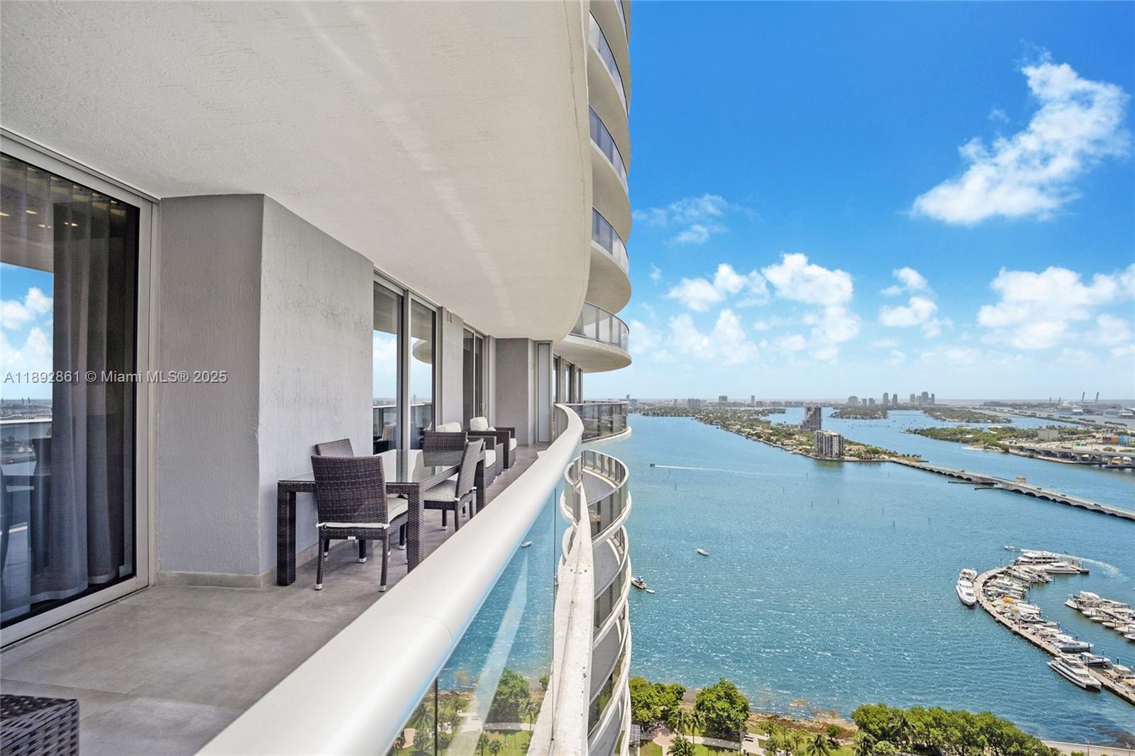 488 NE 18th St # 3210, Miami FL 33132