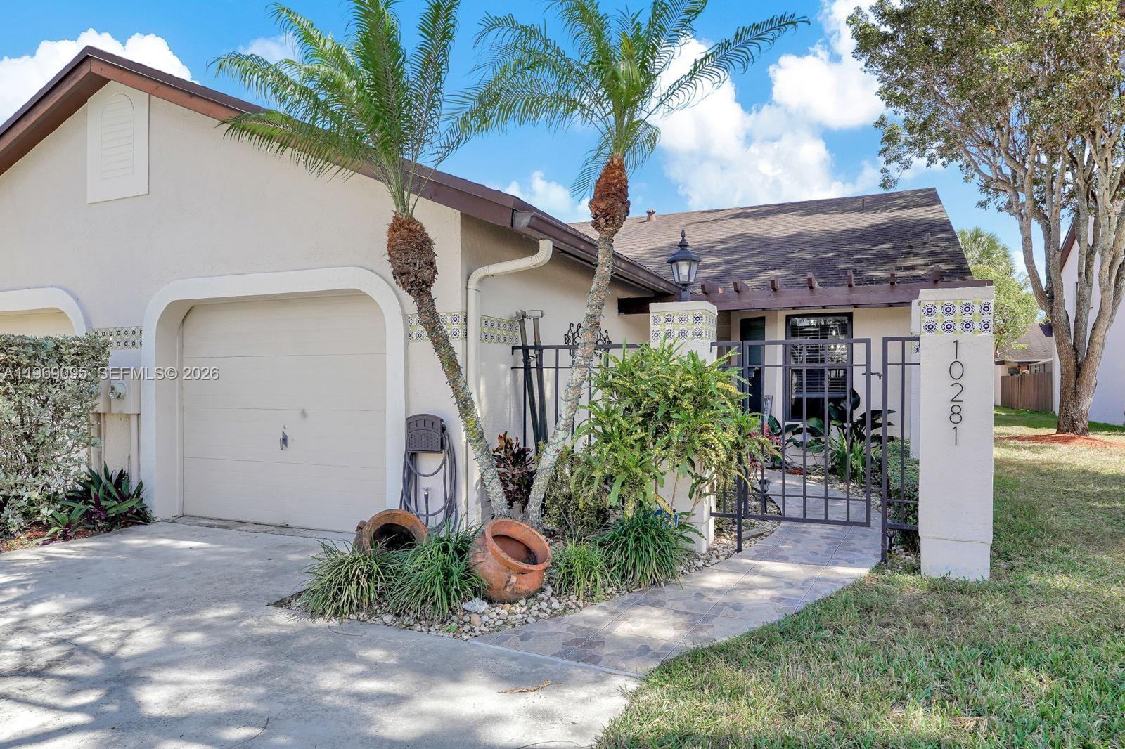 10281 SW 137th Pl, Miami FL 33186