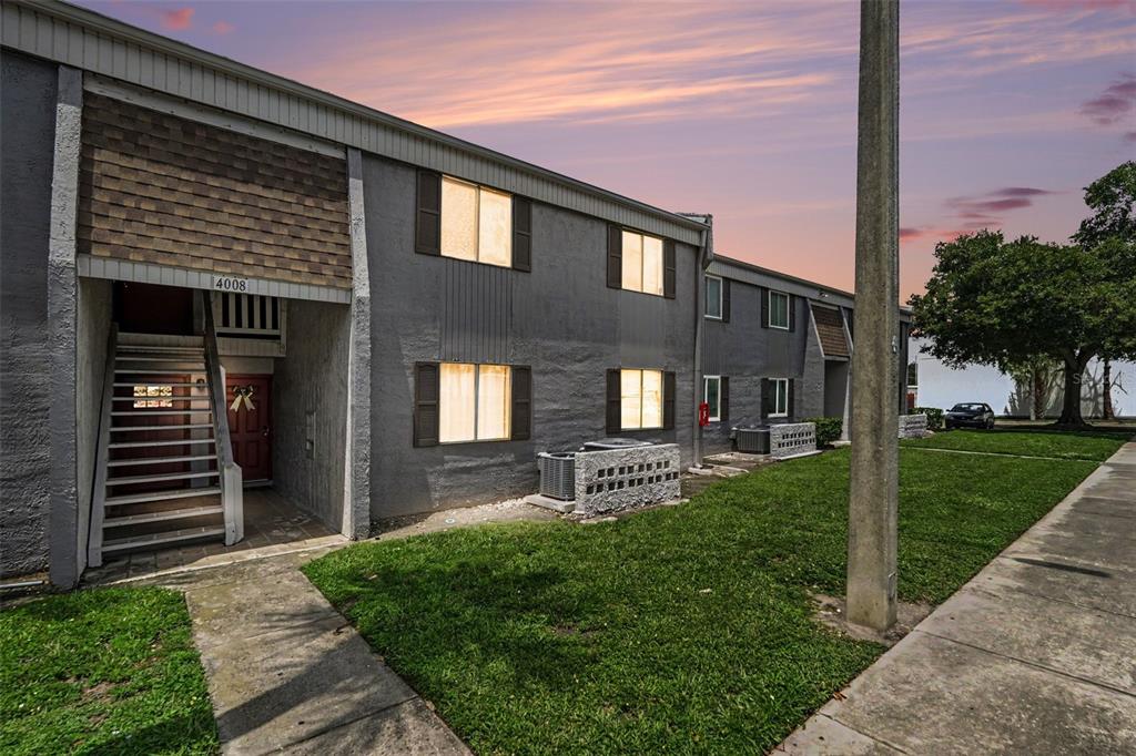 4008 CORTEZ DRIVE UNIT B