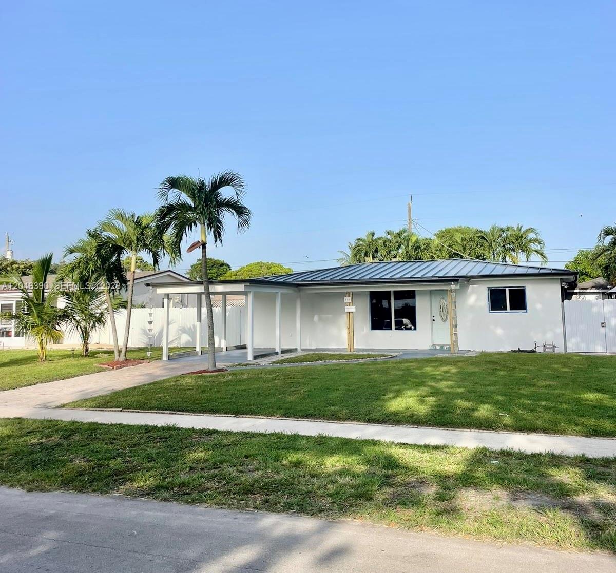 600 N 70th Ter, Hollywood FL 33024