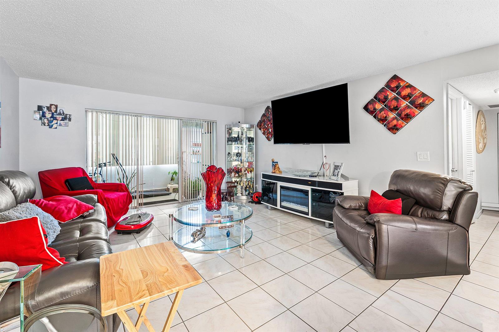 725 Lori Drive, 101, Palm Springs FL 33461