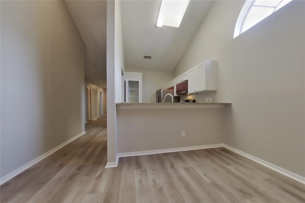 1623 CHATHAM CIRCLE, APOPKA, FL — photo 3 of 17