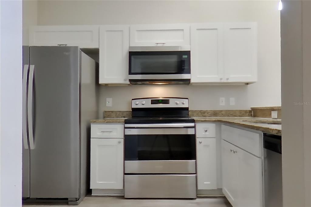 1623 CHATHAM CIRCLE, APOPKA, FL — photo 4 of 17