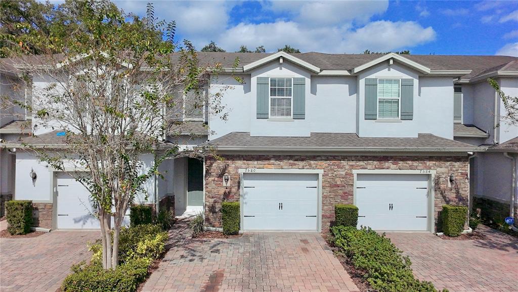 7580 ALOMA PINES COURT